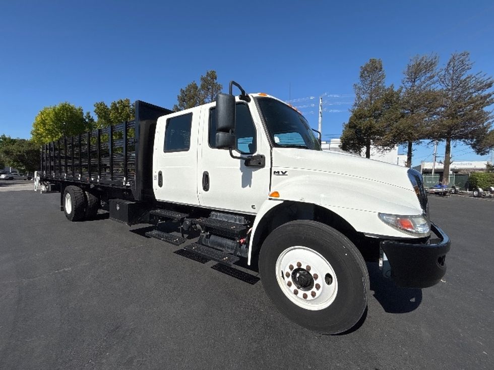 Flatbed Truck-Light and Medium Duty Trucks-International-2020-MV607-West Sacramento-CA-17,274\n\t\tmiles-$ 79,750 - Image 1