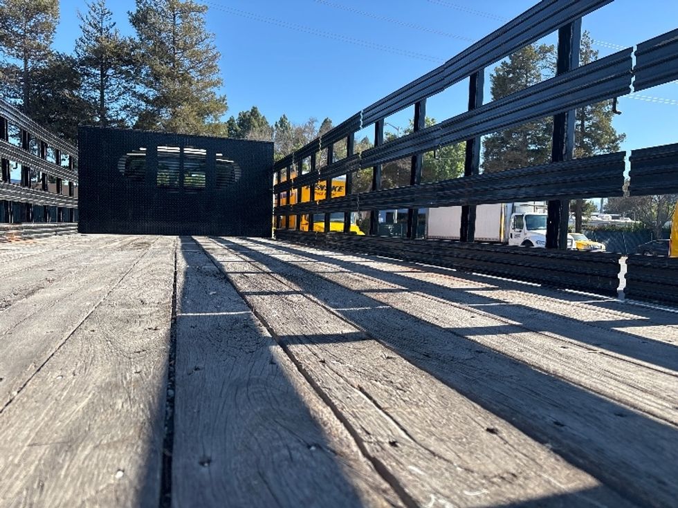 Flatbed Truck-Light and Medium Duty Trucks-International-2020-MV607-West Sacramento-CA-17,274\n\t\tmiles-$ 79,750 - Image 12
