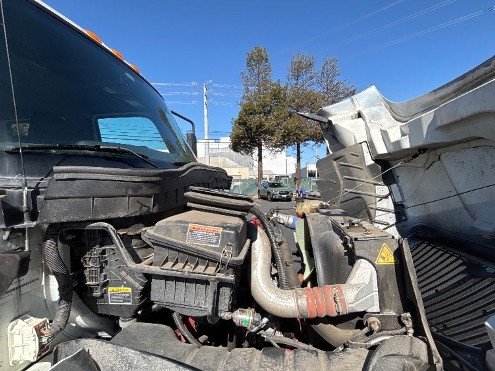 Flatbed Truck-Light and Medium Duty Trucks-International-2020-MV607-West Sacramento-CA-17,274\n\t\tmiles-$ 79,750 - Image 23