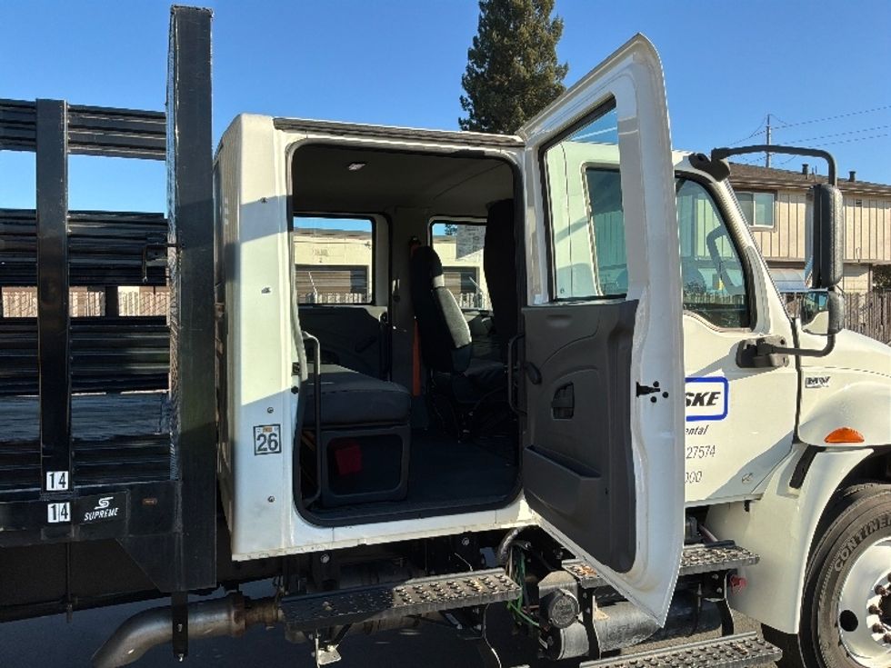 Flatbed Truck-Light and Medium Duty Trucks-International-2020-MV607-West Sacramento-CA-17,274\n\t\tmiles-$ 79,750 - Image 26