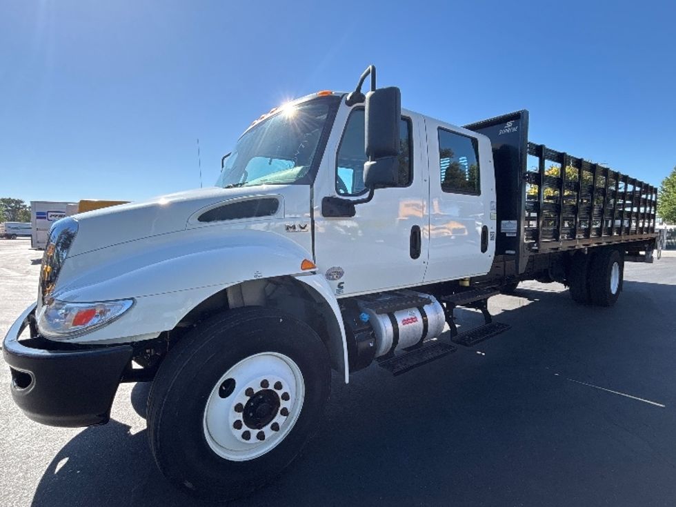 Flatbed Truck-Light and Medium Duty Trucks-International-2020-MV607-West Sacramento-CA-17,274\n\t\tmiles-$ 79,750 - Image 3