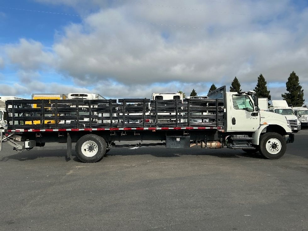 Flatbed Truck-Light and Medium Duty Trucks-International-2020-MV607-West Sacramento-CA-257,760\n\t\tmiles-$ 36,500 - Image 13