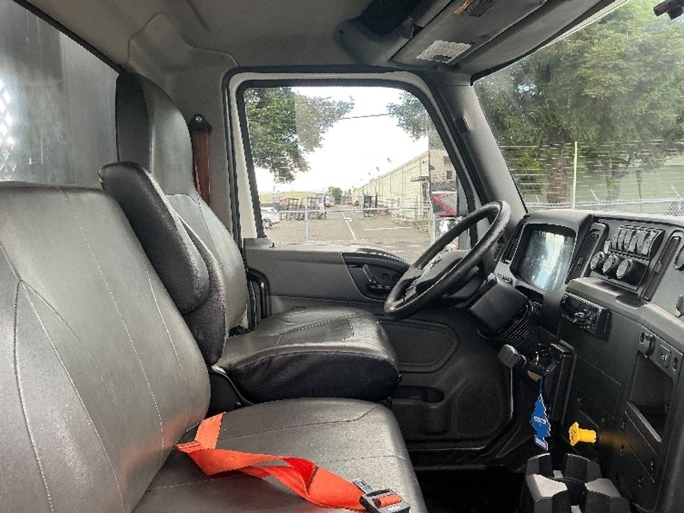 Flatbed Truck-Light and Medium Duty Trucks-International-2020-MV607-West Sacramento-CA-257,760\n\t\tmiles-$ 36,500 - Image 20