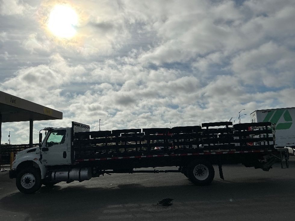 Flatbed Truck-Light and Medium Duty Trucks-International-2020-MV607-West Sacramento-CA-257,760\n\t\tmiles-$ 36,500 - Image 4