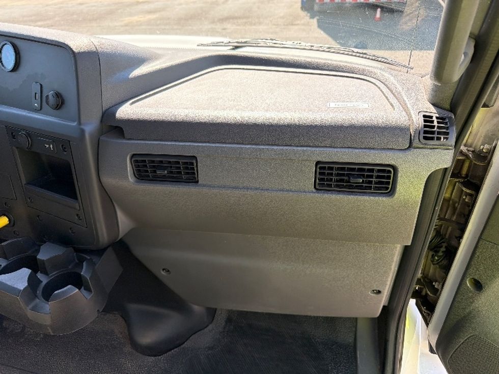Flatbed Truck-Light and Medium Duty Trucks-International-2020-MV607LP-Portland-OR-85,126\n\t\tmiles-$ 42,250 - Image 19
