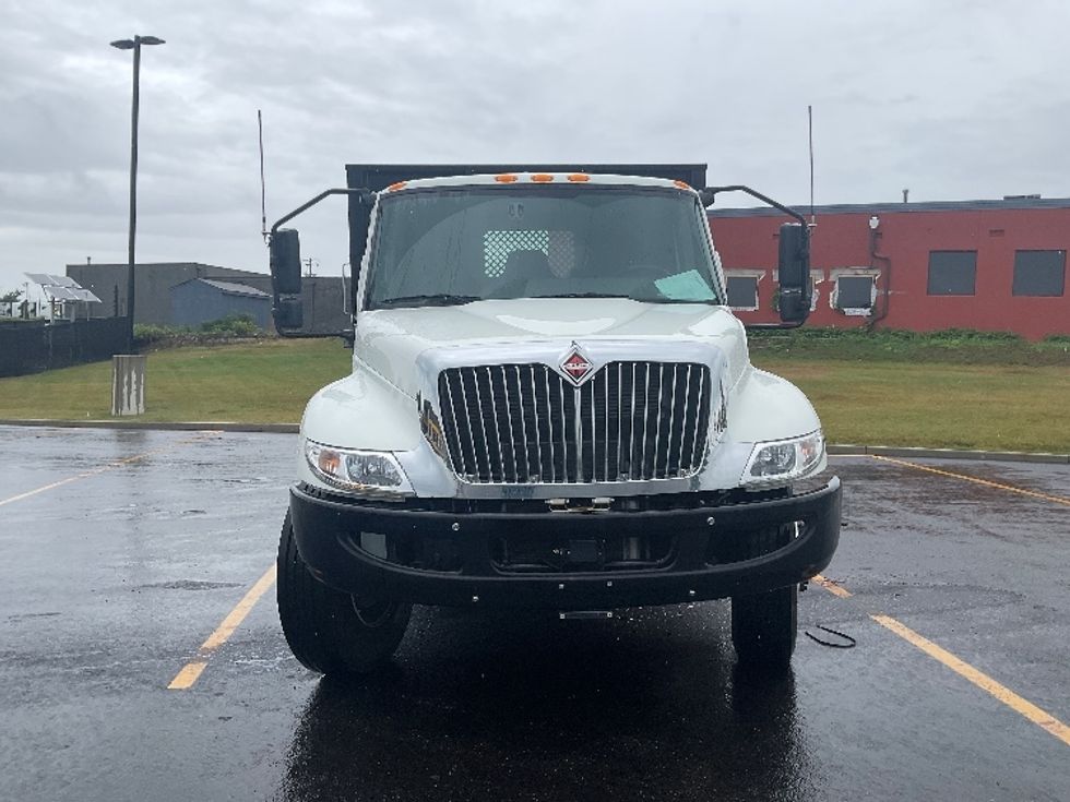 Flatbed Truck-Light and Medium Duty Trucks-International-2021-MV607-Akron-OH-116,699\n\t\tmiles-$ 61,750 - Image 2