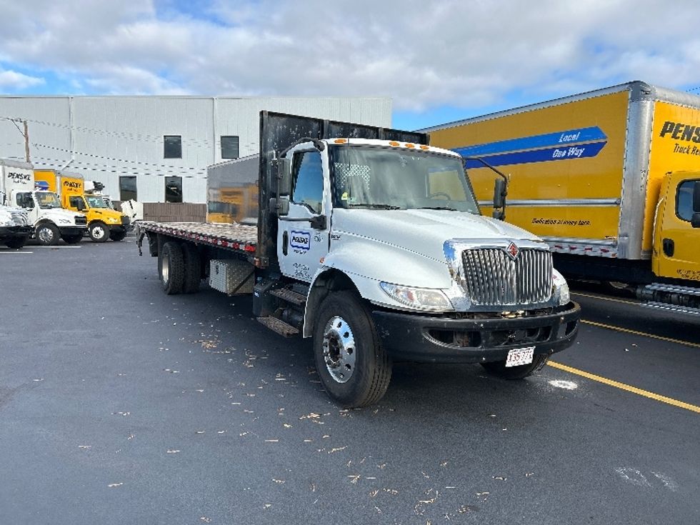 Flatbed Truck-Light and Medium Duty Trucks-International-2021-MV607-Braintree-MA-189,564\n\t\tmiles-$ 45,750 - Image 1