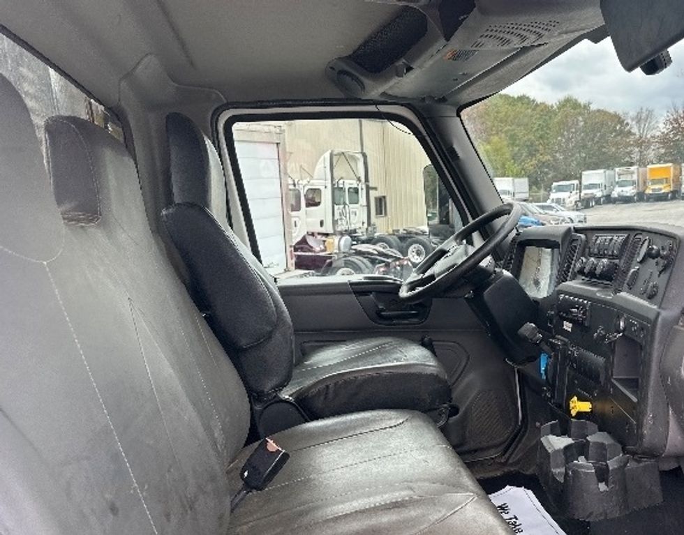 Flatbed Truck-Light and Medium Duty Trucks-International-2021-MV607-Forest Park-GA-147,090\n\t\tmiles-$ 61,500 - Image 18