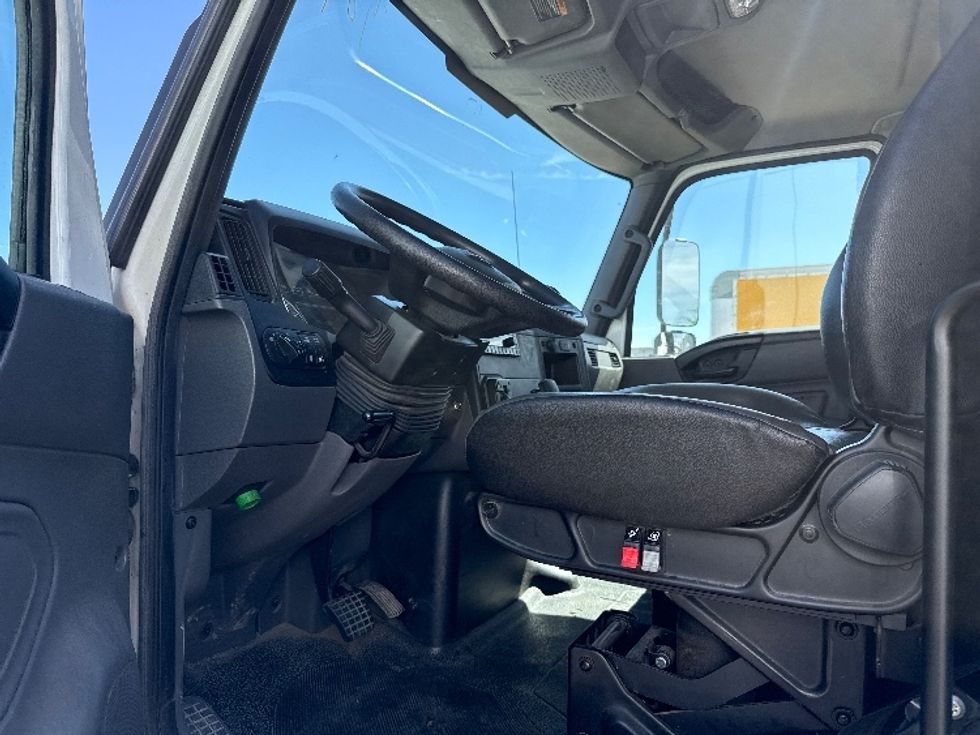 Flatbed Truck-Light and Medium Duty Trucks-International-2021-MV607-Garland-TX-151,225\n\t\tmiles-$ 49,750 - Image 13