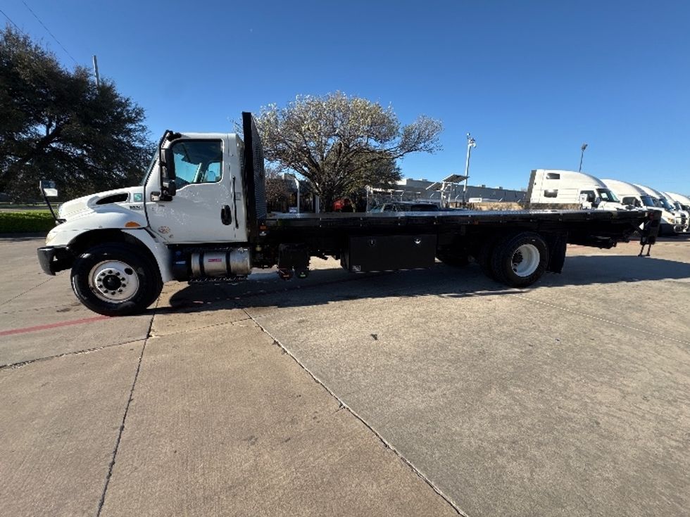 Flatbed Truck-Light and Medium Duty Trucks-International-2021-MV607-Garland-TX-151,225\n\t\tmiles-$ 49,750 - Image 4