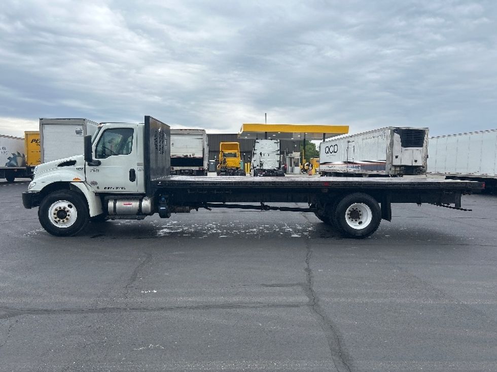 Flatbed Truck-Light and Medium Duty Trucks-International-2021-MV607-Indianapolis-IN-252,665\n\t\tmiles-$ 33,250 - Image 4