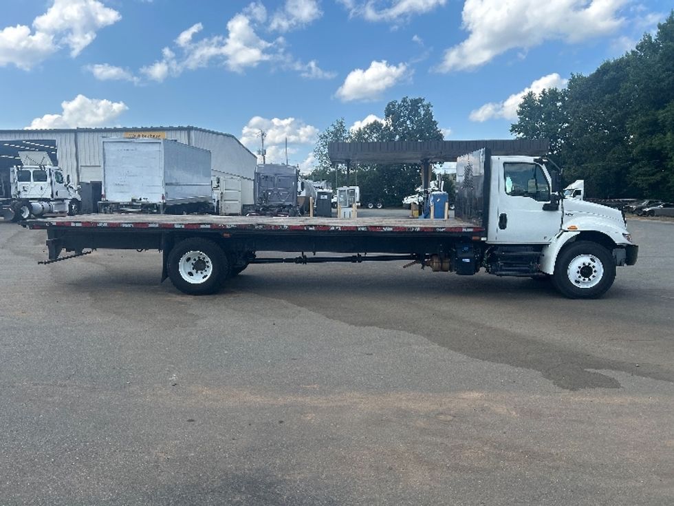 Flatbed Truck-Light and Medium Duty Trucks-International-2021-MV607-Mebane-NC-298,742\n\t\tmiles-$ 32,250 - Image 12
