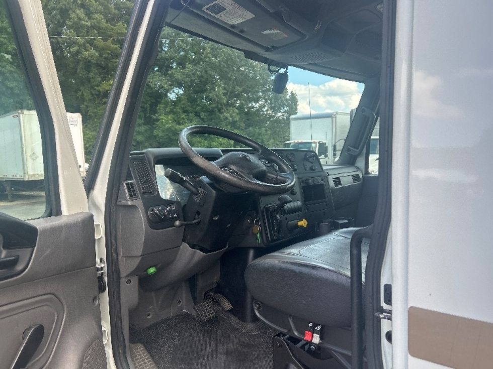 Flatbed Truck-Light and Medium Duty Trucks-International-2021-MV607-Mebane-NC-298,742\n\t\tmiles-$ 32,250 - Image 13