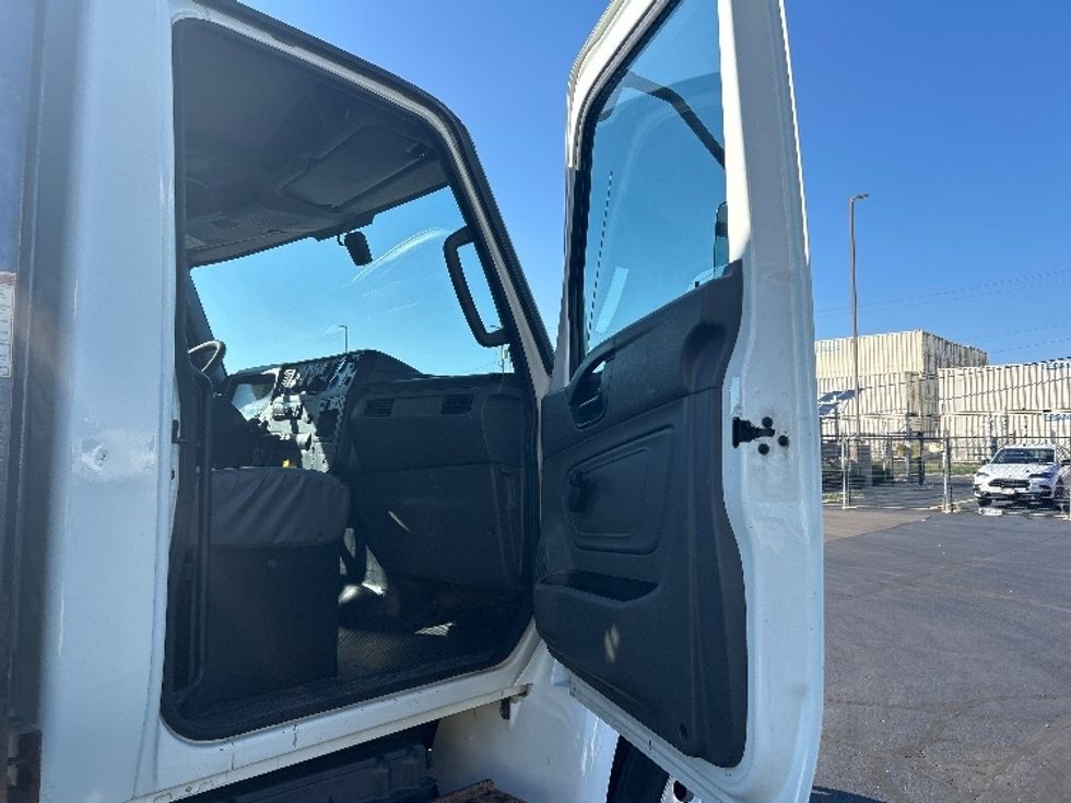 Flatbed Truck-Light and Medium Duty Trucks-International-2021-MV607-Milwaukee-WI-202,794\n\t\tmiles-$ 43,750 - Image 16