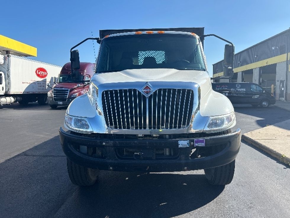 Flatbed Truck-Light and Medium Duty Trucks-International-2021-MV607-Milwaukee-WI-202,794\n\t\tmiles-$ 43,750 - Image 2