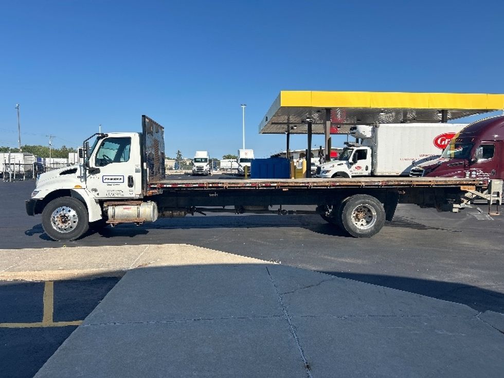 Flatbed Truck-Light and Medium Duty Trucks-International-2021-MV607-Milwaukee-WI-202,794\n\t\tmiles-$ 43,750 - Image 4