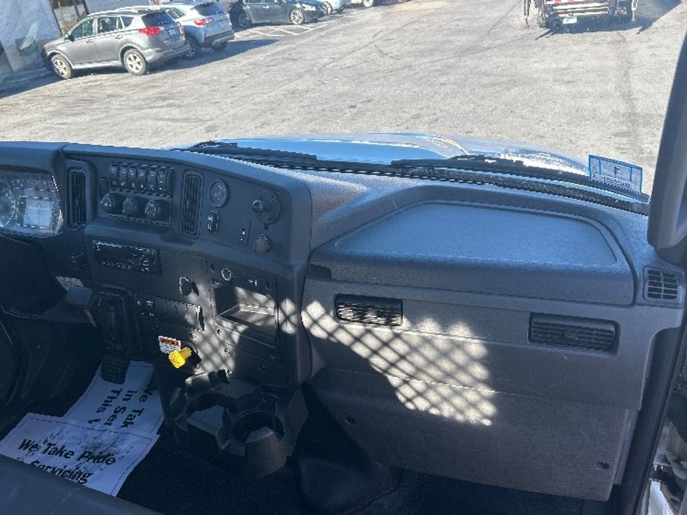 Flatbed Truck-Light and Medium Duty Trucks-International-2021-MV607-Montgomery-NY-147,501\n\t\tmiles-$ 51,000 - Image 18