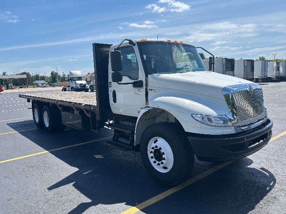 Flatbed Truck-Light and Medium Duty Trucks-International-2021-MV607-Nashville (Mount Juliet)-TN-367,347\n\t\tmiles-$ 30,750 - Image 1