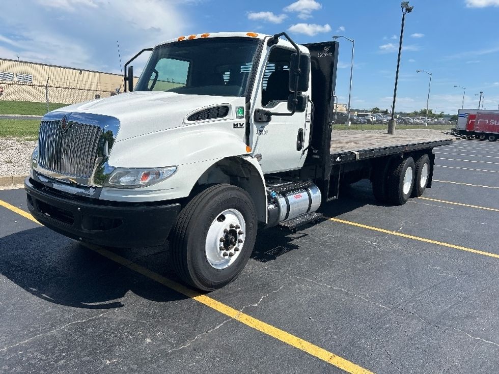 Flatbed Truck-Light and Medium Duty Trucks-International-2021-MV607-Nashville (Mount Juliet)-TN-367,347\n\t\tmiles-$ 30,750 - Image 3