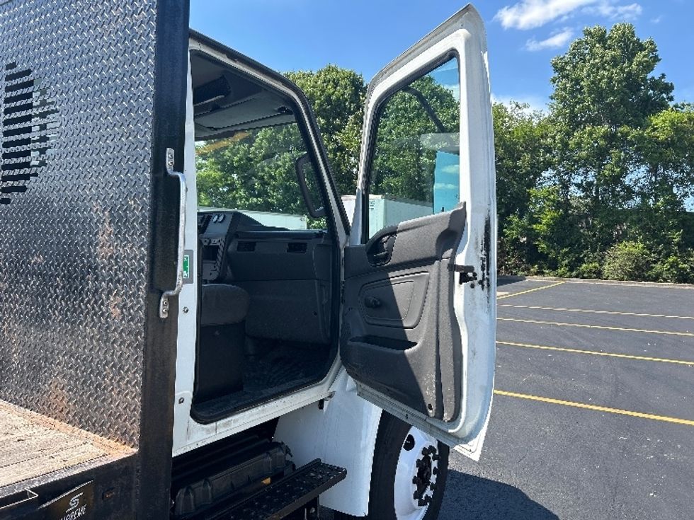 Flatbed Truck-Light and Medium Duty Trucks-International-2021-MV607-Nashville (Mount Juliet)-TN-367,347\n\t\tmiles-$ 30,750 - Image 19