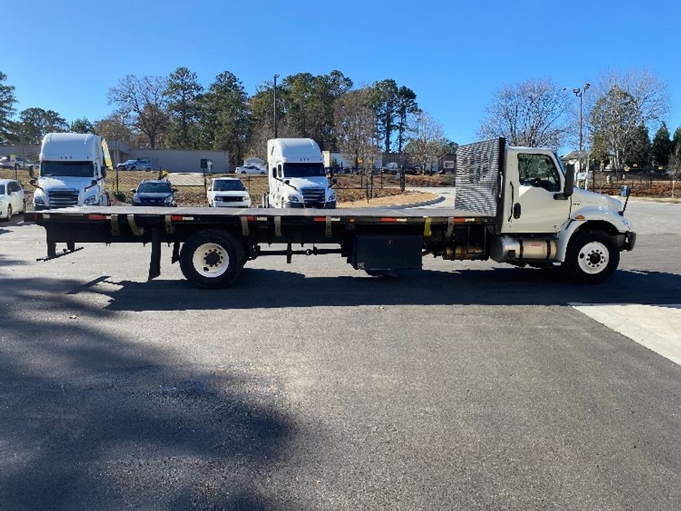 Flatbed Truck-Light and Medium Duty Trucks-International-2021-MV607-Newnan-GA-339,064\n\t\tmiles-$ 24,250 - Image 15