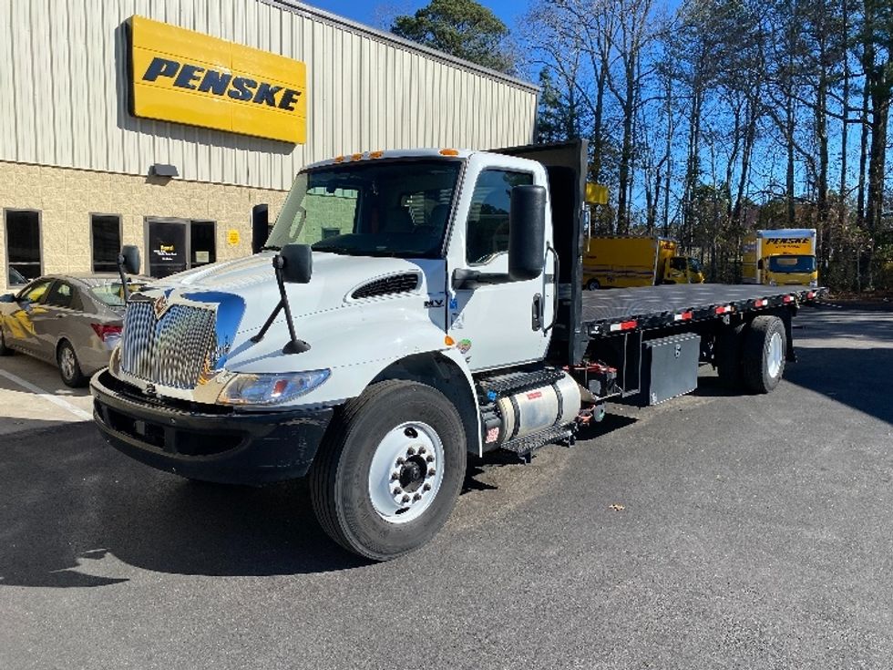 Flatbed Truck-Light and Medium Duty Trucks-International-2021-MV607-Newnan-GA-352,789\n\t\tmiles-$ 24,250 - Image 3