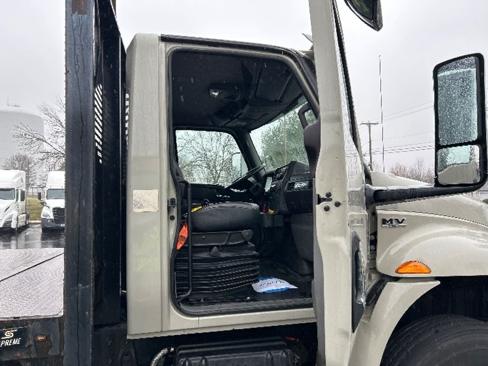Flatbed Truck-Light and Medium Duty Trucks-International-2021-MV607-Reading-PA-174,817\n\t\tmiles-$ 80,250 - Image 20