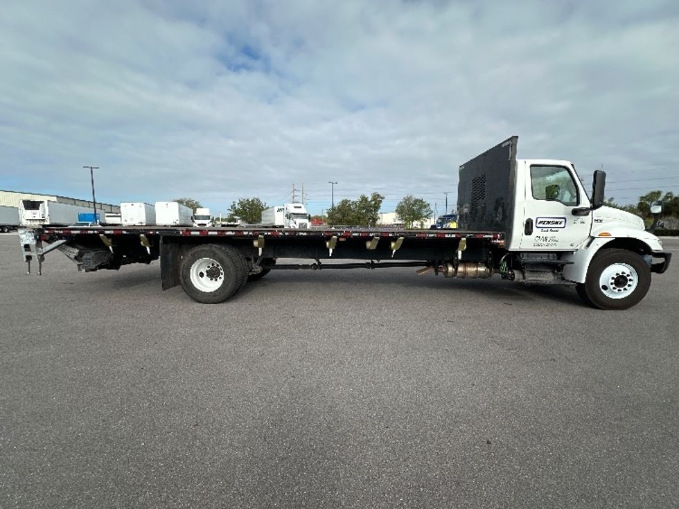 Flatbed Truck-Light and Medium Duty Trucks-International-2021-MV607-Tampa-FL-89,710\n\t\tmiles-$ 66,000 - Image 15