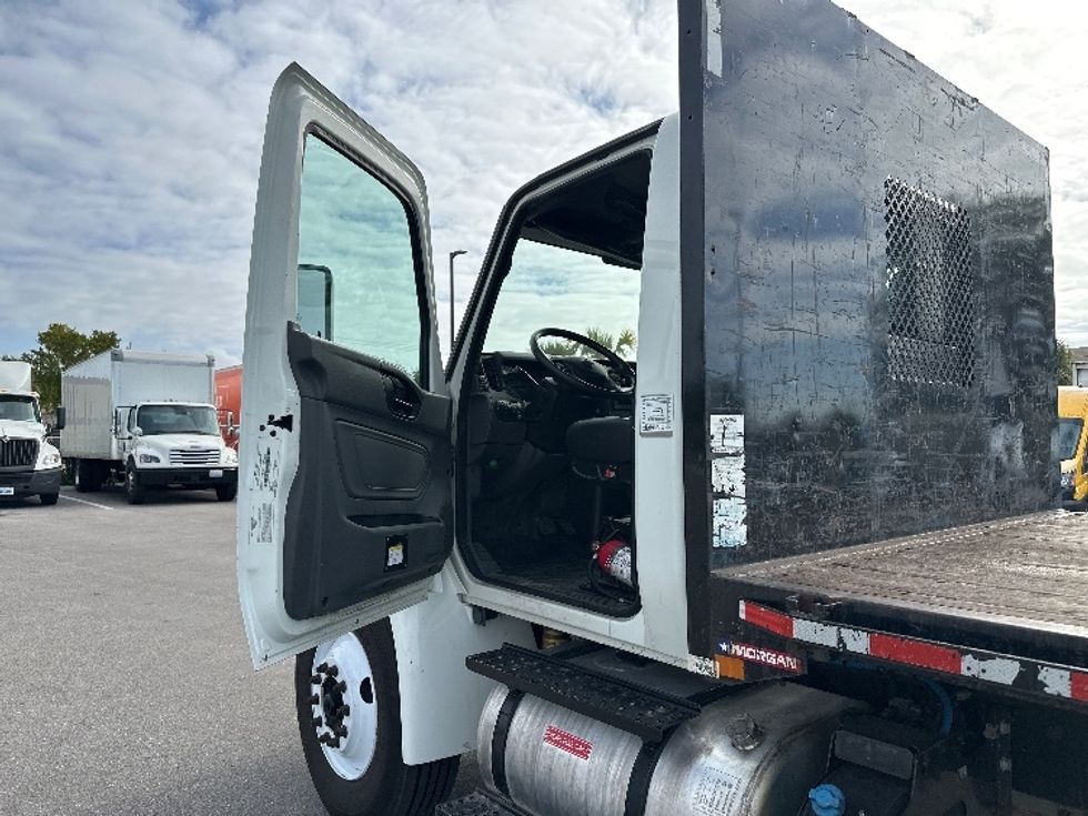 Flatbed Truck-Light and Medium Duty Trucks-International-2021-MV607-Tampa-FL-89,710\n\t\tmiles-$ 66,000 - Image 16