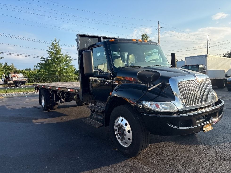 Flatbed Truck-Light and Medium Duty Trucks-International-2021-MV607-West Babylon-NY-48,907\n\t\tmiles-$ 67,250 - Image 1