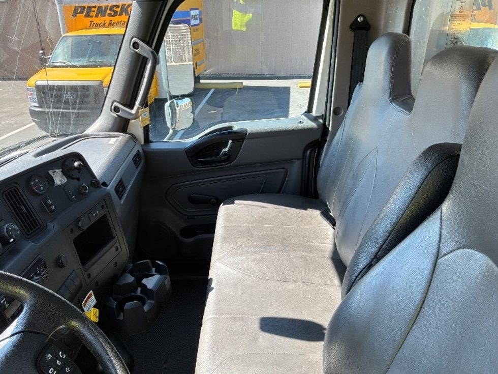 Flatbed Truck-Light and Medium Duty Trucks-International-2021-MV607-West Sacramento-CA-155,162\n\t\tmiles-$ 61,000 - Image 19