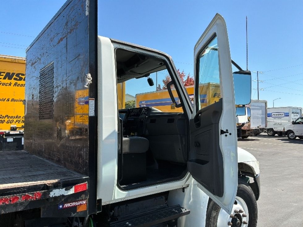 Flatbed Truck-Light and Medium Duty Trucks-International-2021-MV607-West Sacramento-CA-155,162\n\t\tmiles-$ 61,000 - Image 20