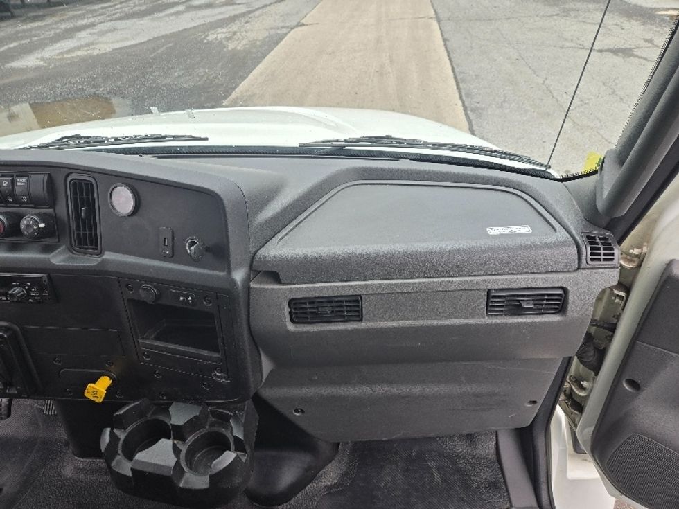 Flatbed Truck-Light and Medium Duty Trucks-International-2021-MV607-White Deer-PA-158,156\n\t\tmiles-$ 57,500 - Image 17