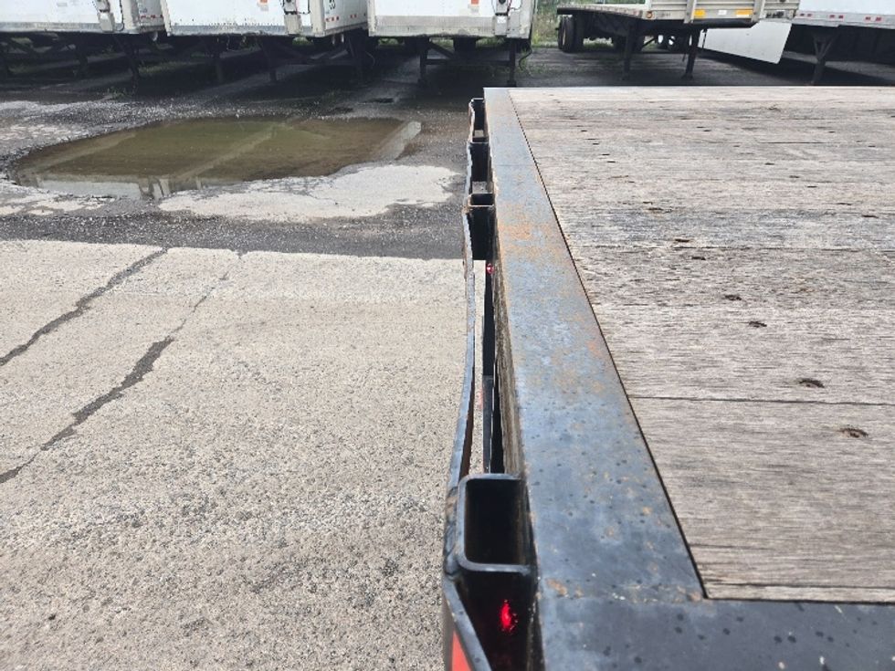 Flatbed Truck-Light and Medium Duty Trucks-International-2021-MV607-White Deer-PA-158,156\n\t\tmiles-$ 57,500 - Image 23