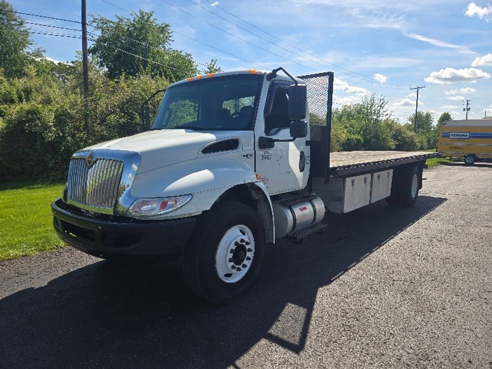 Flatbed Truck-Light and Medium Duty Trucks-International-2021-MV607-White Deer-PA-158,156\n\t\tmiles-$ 57,500 - Image 3