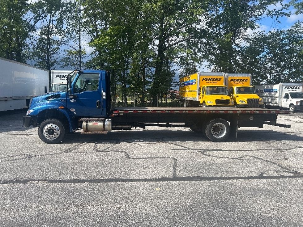 Flatbed Truck-Light and Medium Duty Trucks-International-2021-MV607LP-Middlefield-OH-12,634\n\t\tmiles-$ 61,500 - Image 4