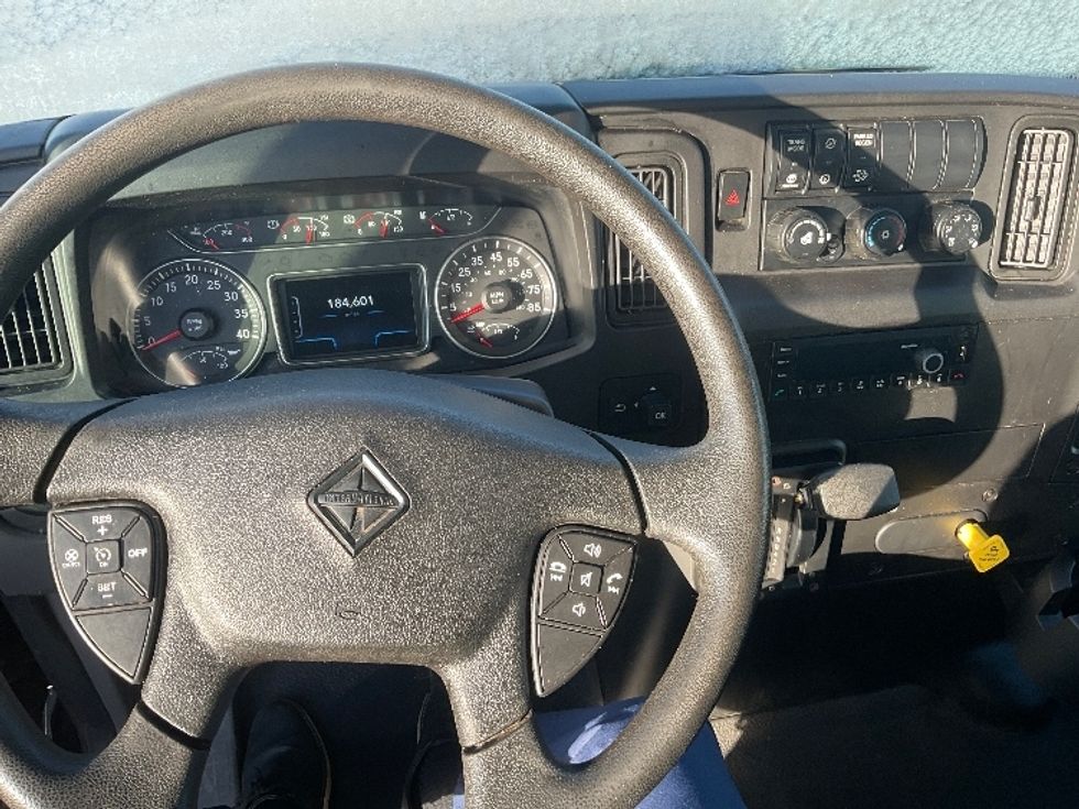 Flatbed Truck-Light and Medium Duty Trucks-International-2022-MV607-Akron-OH-182,695\n\t\tmiles-$ 51,250 - Image 7