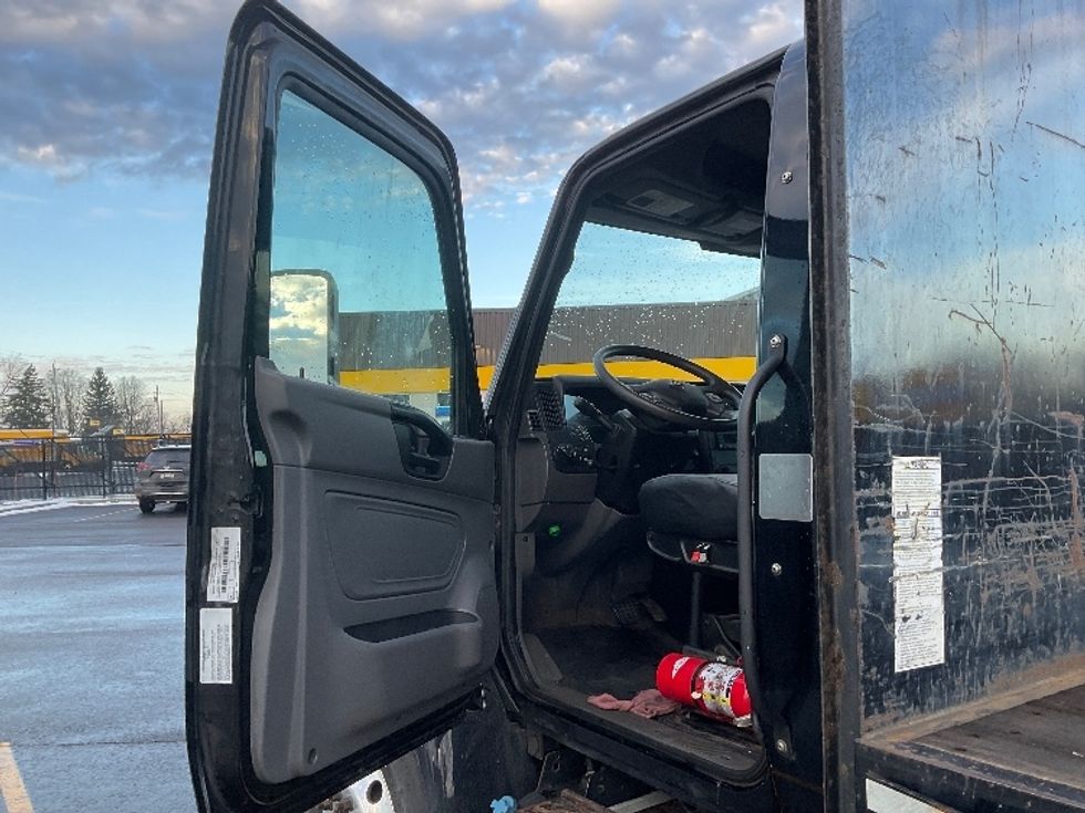 Flatbed Truck-Light and Medium Duty Trucks-International-2022-MV607-Akron-OH-323,056\n\t\tmiles-$ 27,000 - Image 16