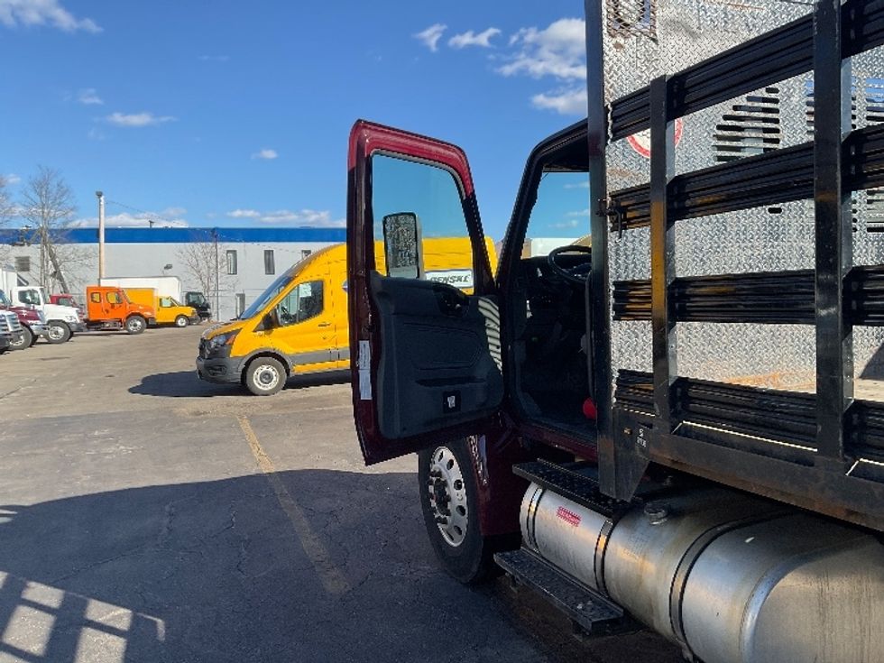 Flatbed Truck-Light and Medium Duty Trucks-International-2022-MV607-Braintree-MA-101,009\n\t\tmiles-$ 69,750 - Image 16