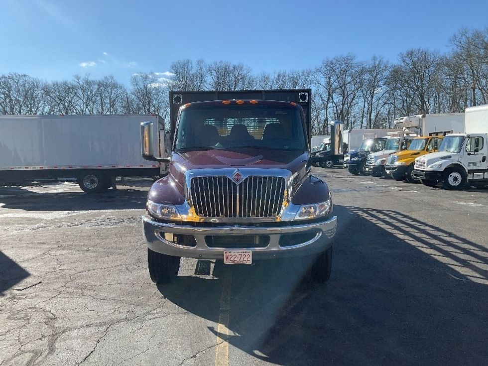 Flatbed Truck-Light and Medium Duty Trucks-International-2022-MV607-Braintree-MA-101,009\n\t\tmiles-$ 69,750 - Image 2