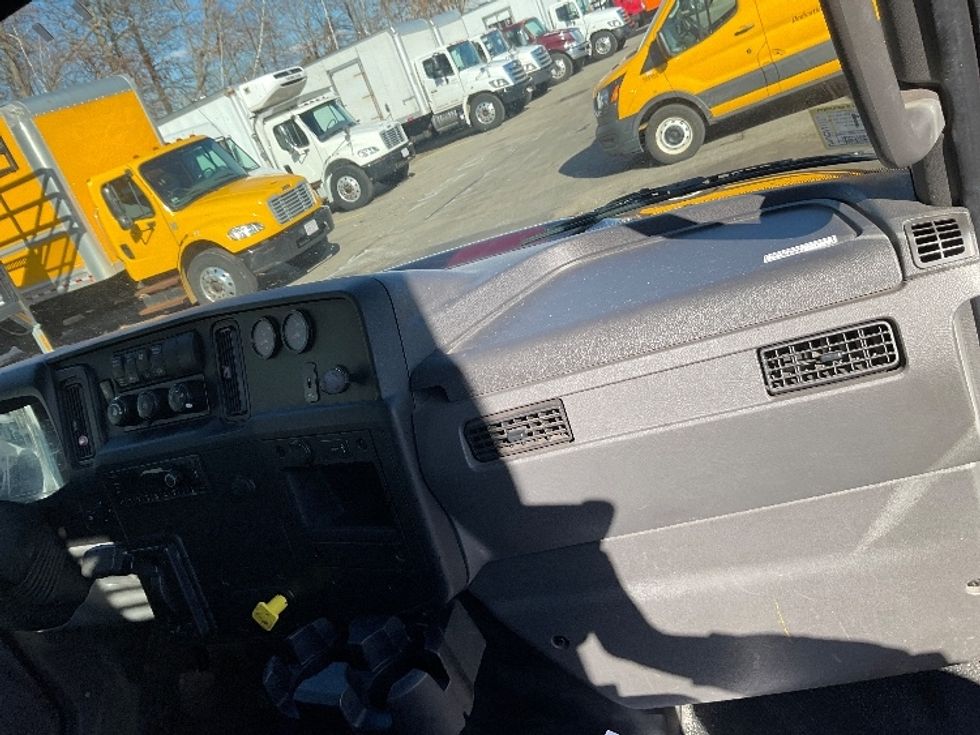Flatbed Truck-Light and Medium Duty Trucks-International-2022-MV607-Braintree-MA-101,009\n\t\tmiles-$ 69,750 - Image 21