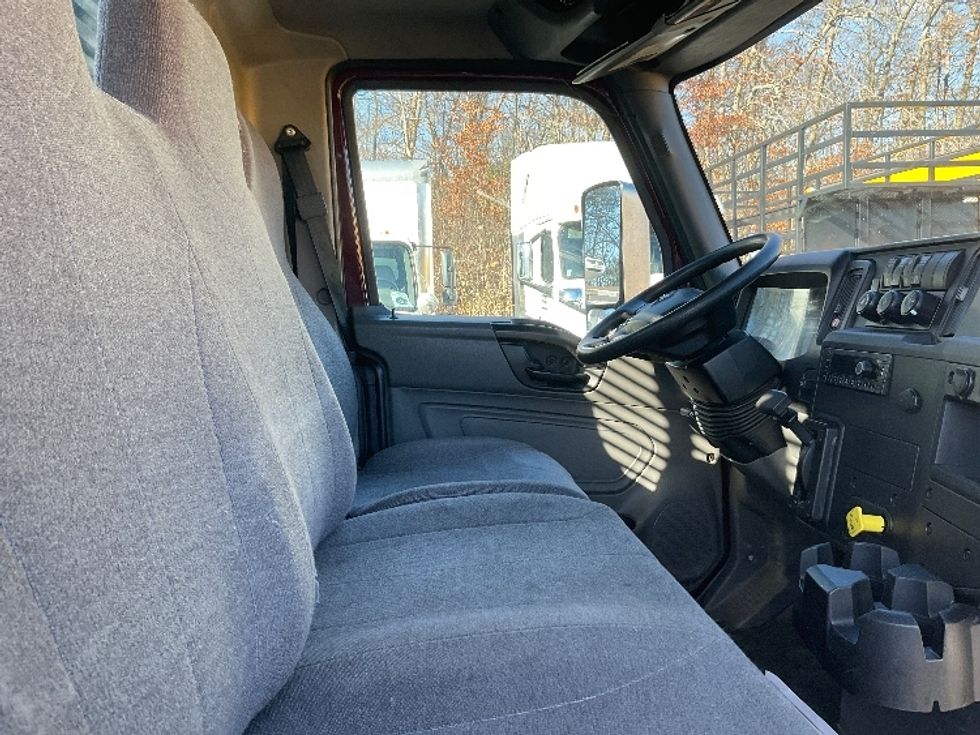 Flatbed Truck-Light and Medium Duty Trucks-International-2022-MV607-Braintree-MA-101,009\n\t\tmiles-$ 69,750 - Image 22