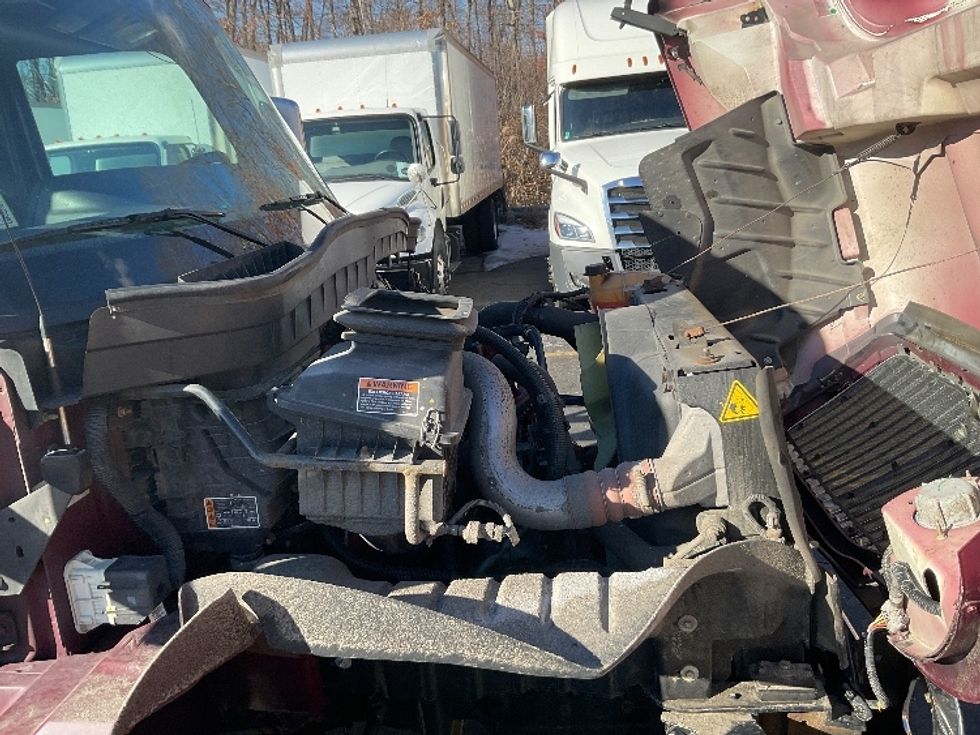 Flatbed Truck-Light and Medium Duty Trucks-International-2022-MV607-Braintree-MA-101,009\n\t\tmiles-$ 69,750 - Image 23