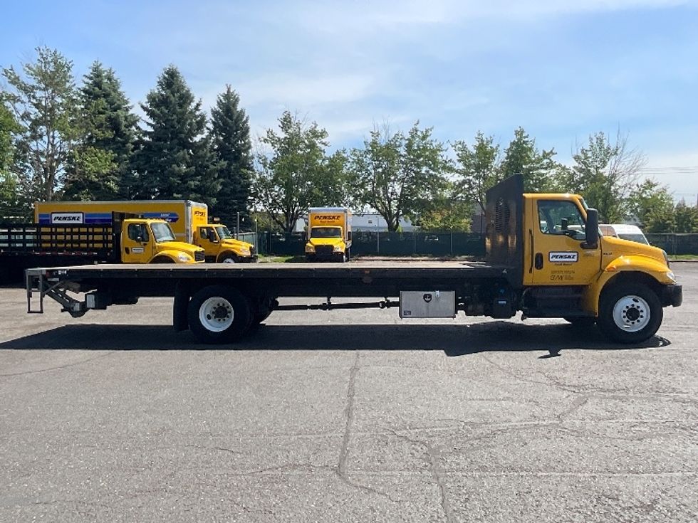 Flatbed Truck-Light and Medium Duty Trucks-International-2022-MV607-Clackamas-OR-65,882\n\t\tmiles-$ 70,000 - Image 12