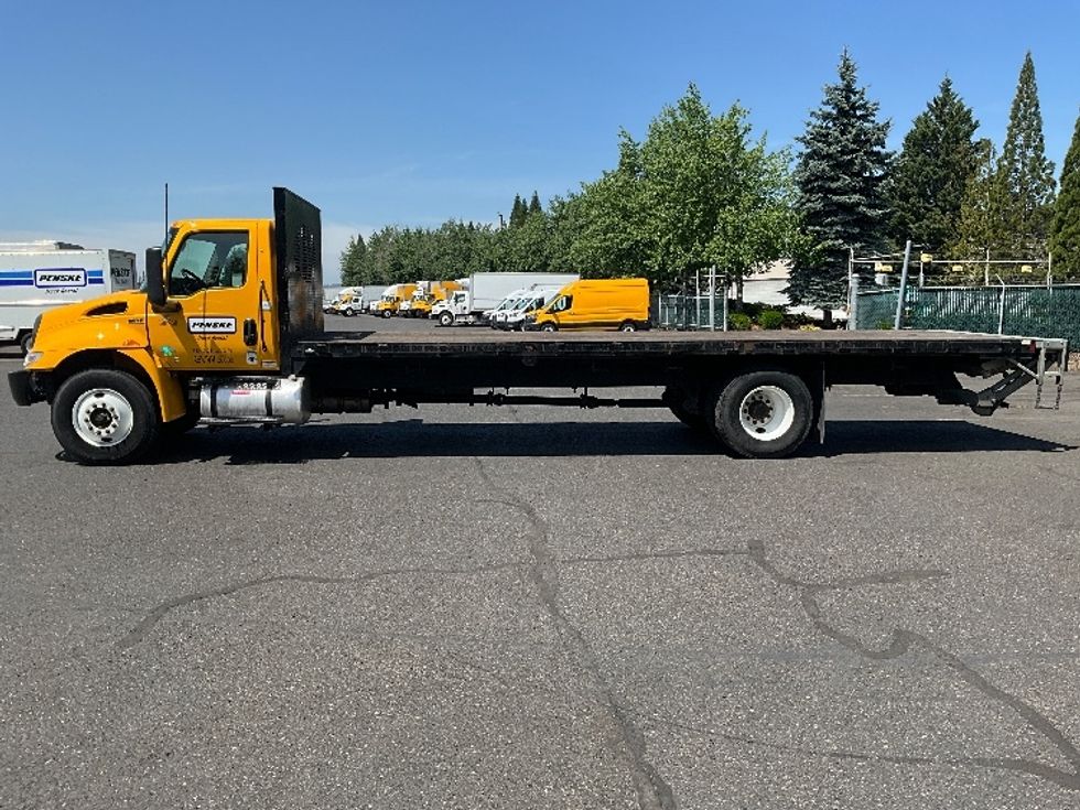 Flatbed Truck-Light and Medium Duty Trucks-International-2022-MV607-Clackamas-OR-65,882\n\t\tmiles-$ 70,000 - Image 4