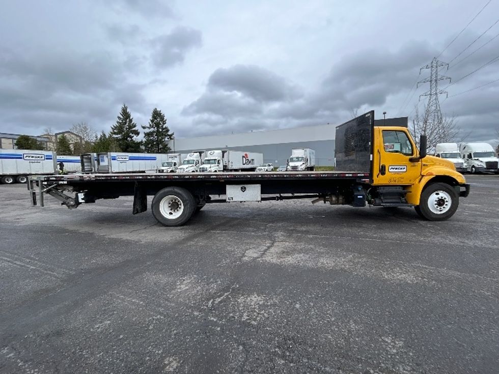 Flatbed Truck-Light and Medium Duty Trucks-International-2022-MV607-Clackamas-OR-88,195\n\t\tmiles-$ 63,750 - Image 15