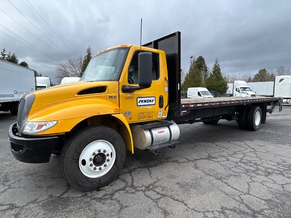 Flatbed Truck-Light and Medium Duty Trucks-International-2022-MV607-Clackamas-OR-88,195\n\t\tmiles-$ 63,750 - Image 3
