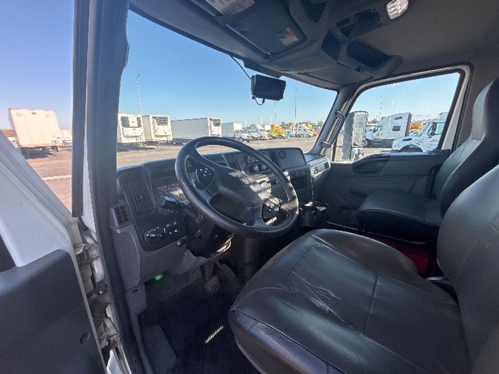 Flatbed Truck-Light and Medium Duty Trucks-International-2022-MV607-Fontana-CA-93,523\n\t\tmiles-$ 84,250 - Image 17