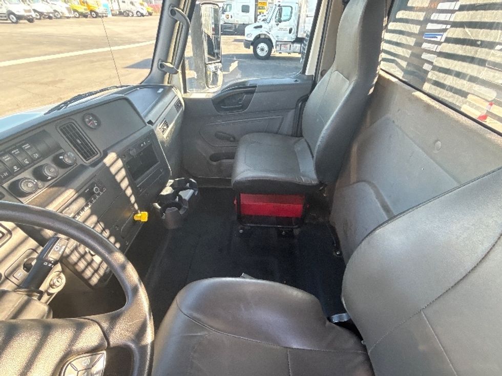 Flatbed Truck-Light and Medium Duty Trucks-International-2022-MV607-Fontana-CA-93,523\n\t\tmiles-$ 84,250 - Image 19