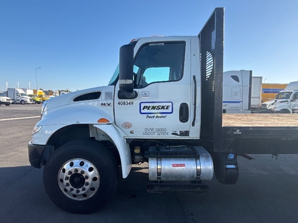Flatbed Truck-Light and Medium Duty Trucks-International-2022-MV607-Fontana-CA-93,523\n\t\tmiles-$ 84,250 - Image 25